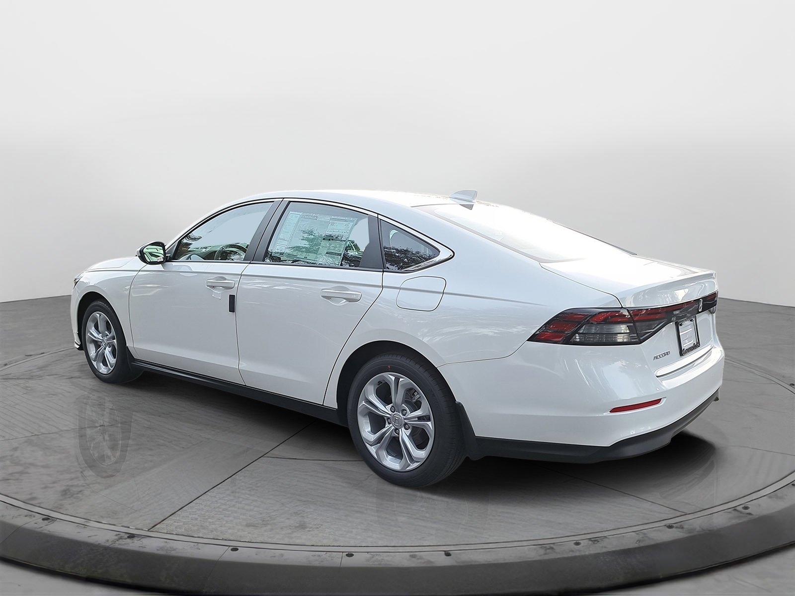 New 2026 Platinum White Pearl Honda LX image 4