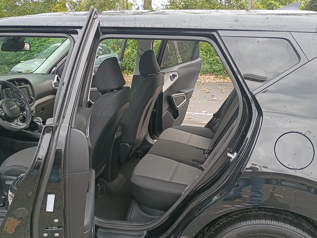 Used 2025 Fusion Black Kia LX image 13