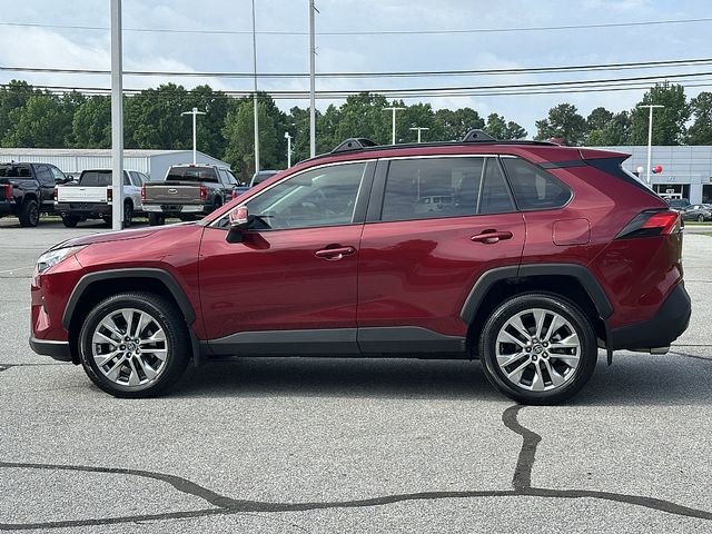 Used 2025 Red Toyota XLE Premium image 5