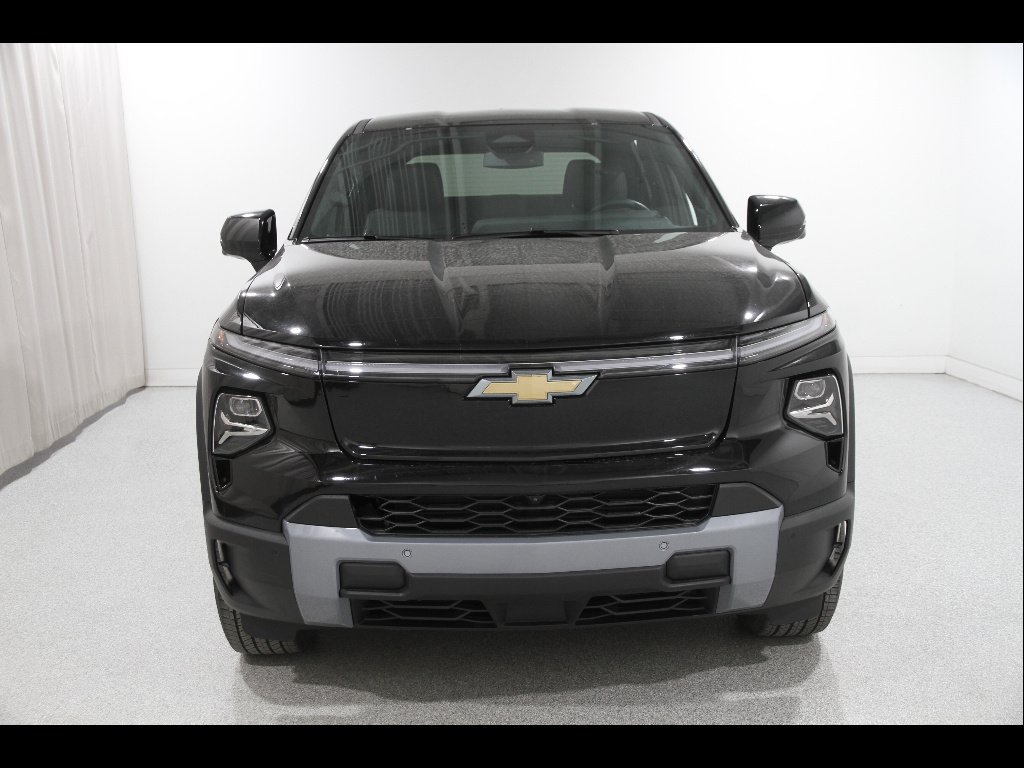 Used 2025 Chevrolet Silverado EV LT with VIN 1GC10ZED1SU406286 for sale in Mentor, OH