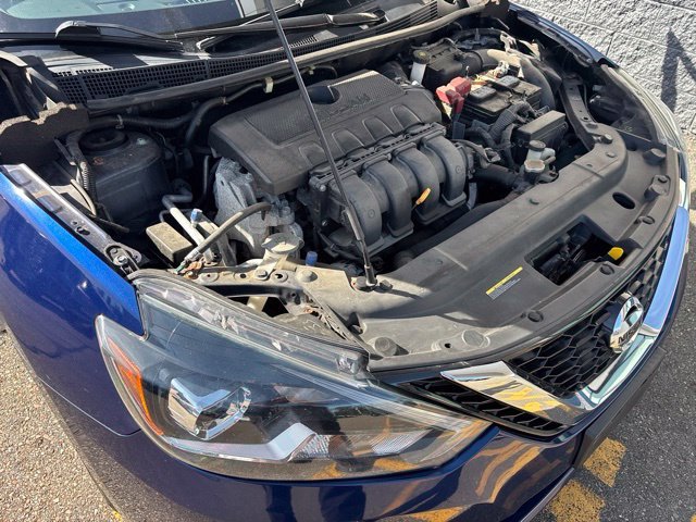 Certified Used 2018 Gray Nissan SR image 18