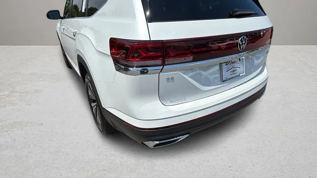 Used 2026 White Volkswagen 2.0T SE image 36