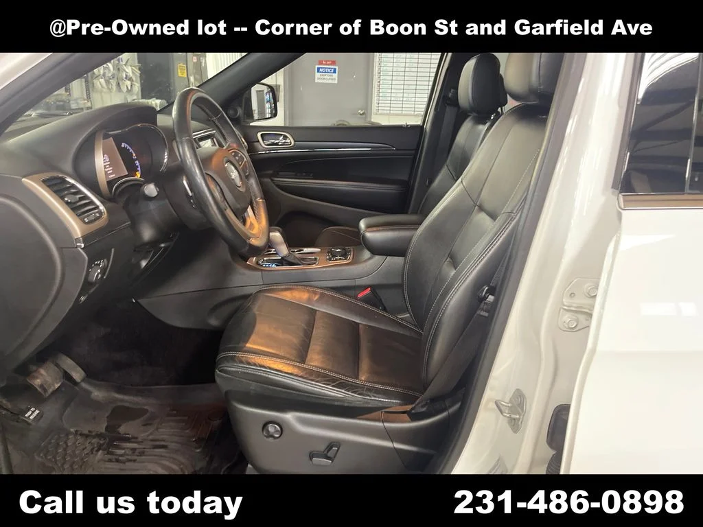 Used 2017 White Jeep Limited image 14