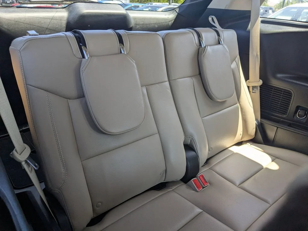 Used 2023  Ford Limited image 27