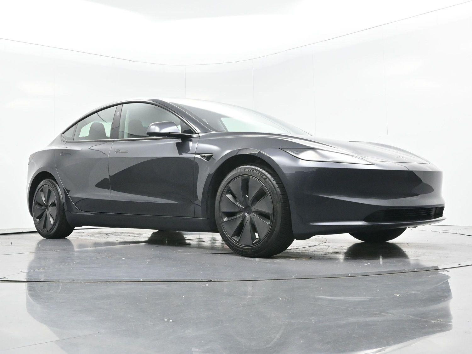 Used 2025 Black Tesla Long Range image 42