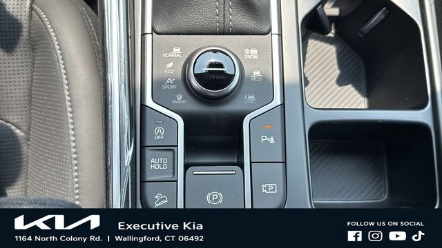 New 2026 Ivory Silver Kia EX image 20