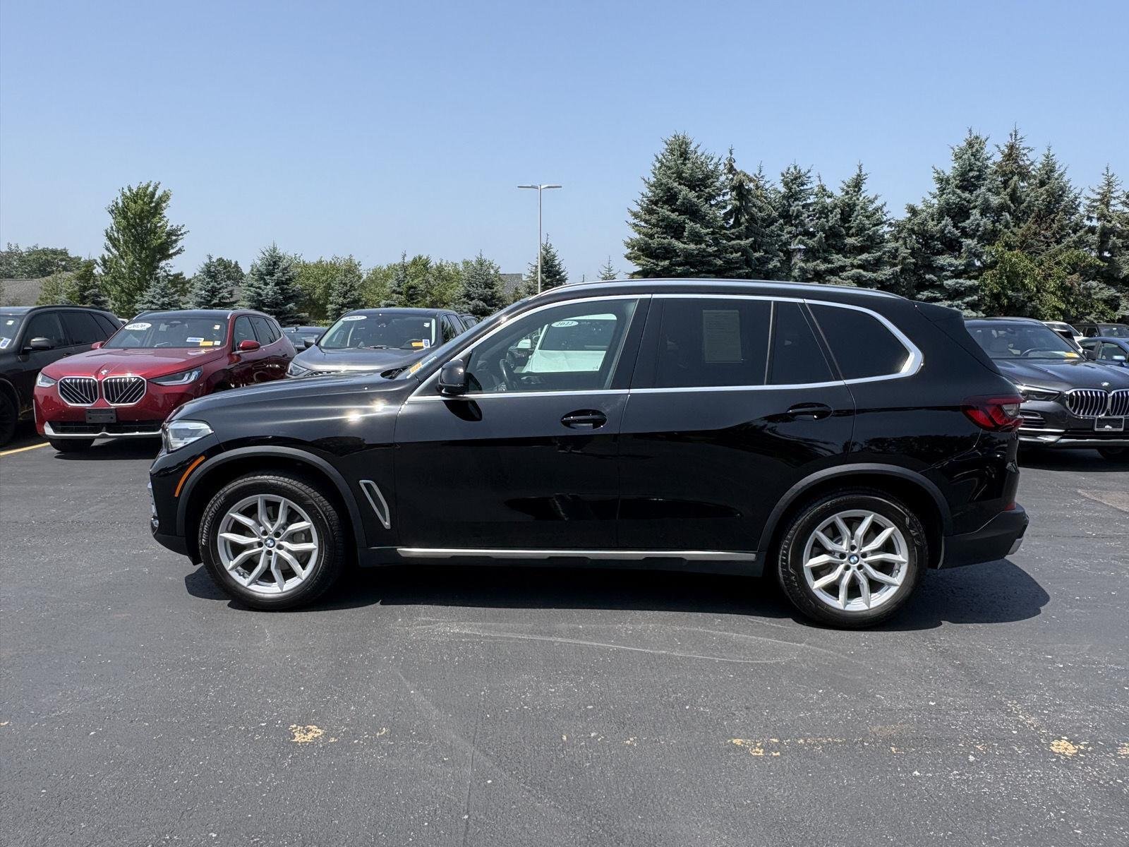 Used 2021 Jet Black BMW xDrive40i image 6