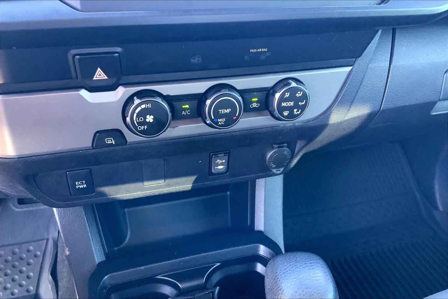 Used 2019 Super White Toyota SR image 34