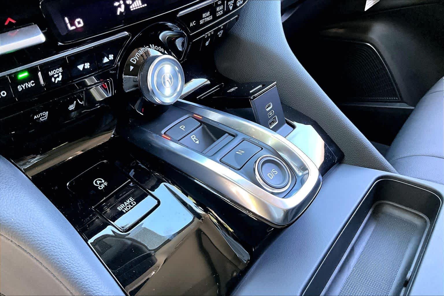 Used 2026 Liquid Carbon Metallic Acura  image 17