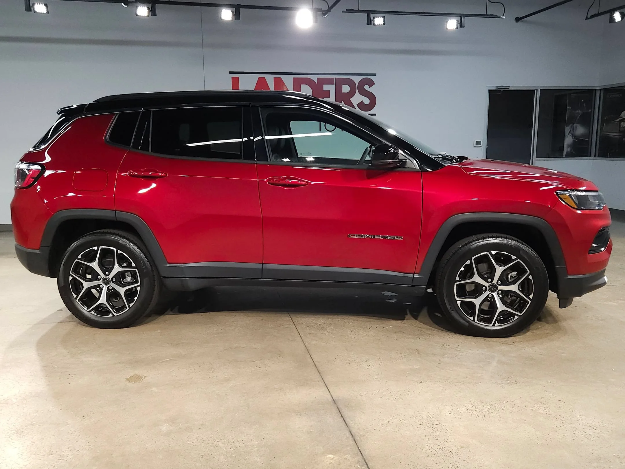 2025 Jeep Compass Limited - Photo 8