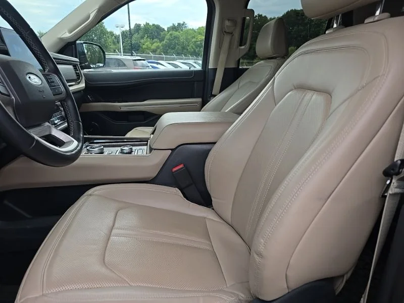 Used 2022 Blue Ford Limited image 11