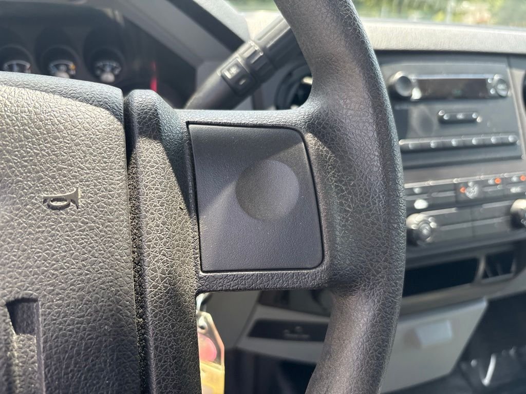 Used 2016 White Ford XL image 15
