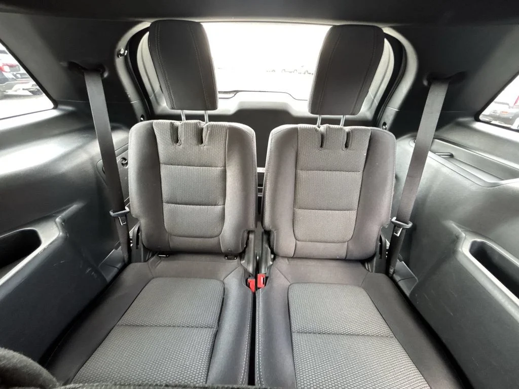 Used 2018 White Ford XLT image 25