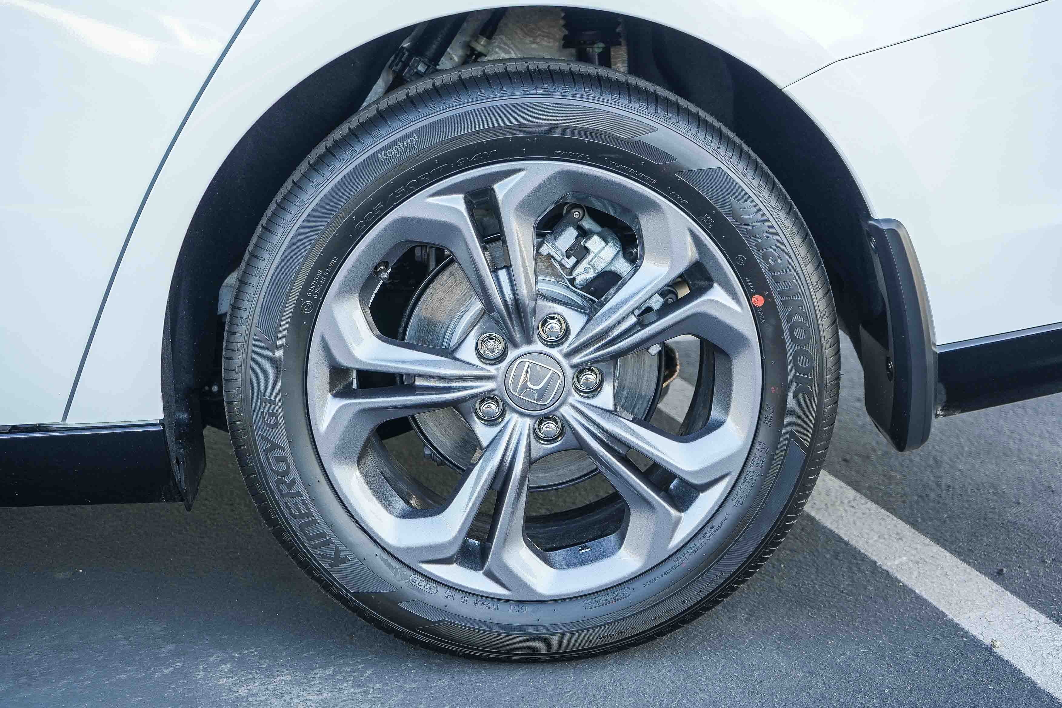 New 2026 Platinum White Pearl Honda EX-L image 10