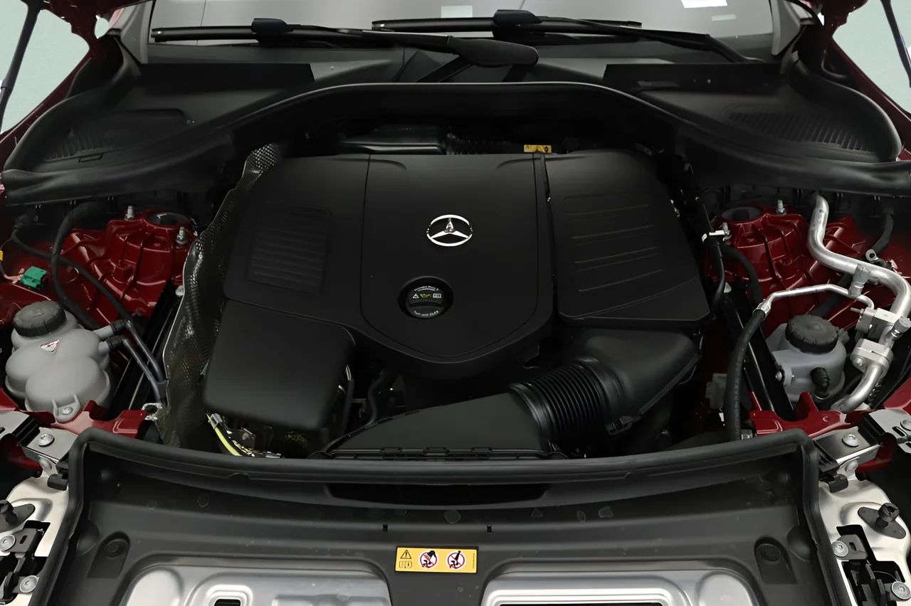 Used 2025 Red Mercedes-Benz 350e 4MATIC® image 24