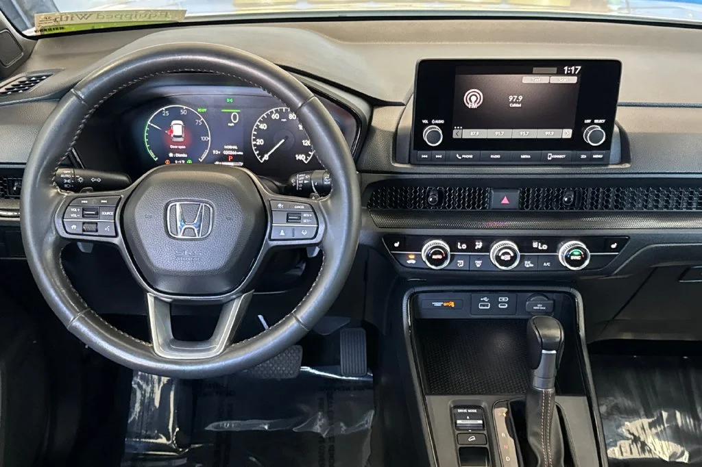 Certified Used 2024 Platinum White Pearl Honda Sport image 17