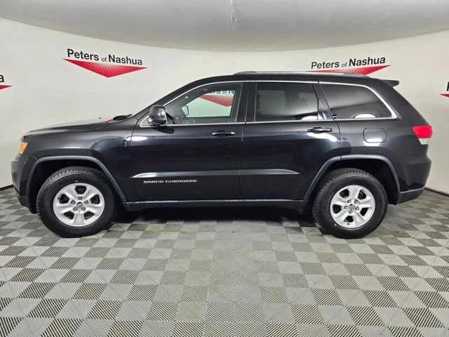 Used 2015 Black Jeep Laredo image 12