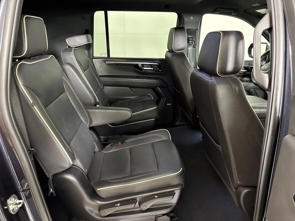 Used 2025 Gray Chevrolet Premier image 23