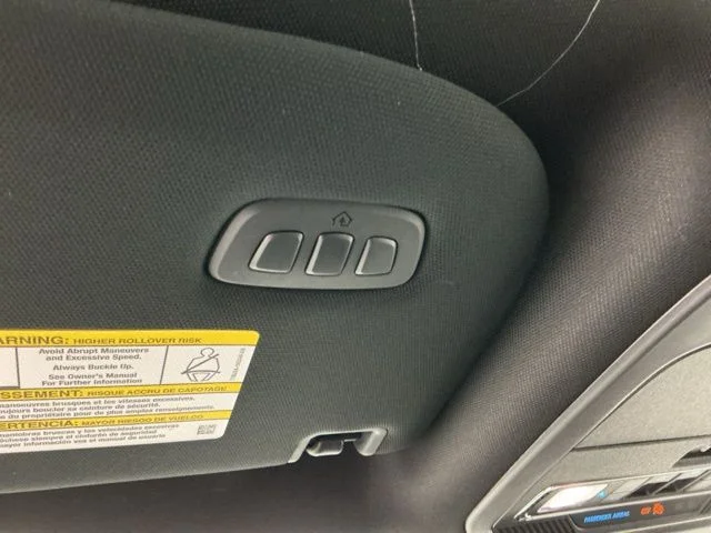New 2025 Oxford White Ford Lariat image 26