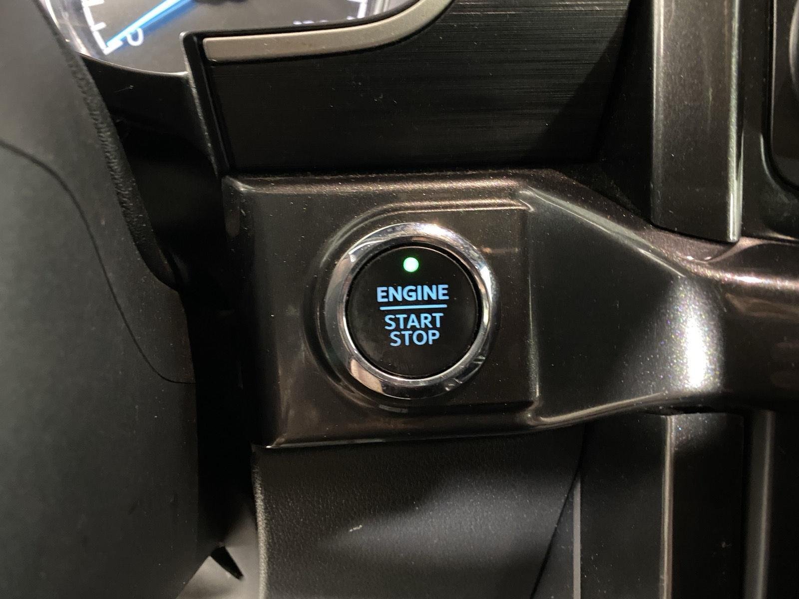 Used 2021 Black Metallic Ford XLT image 17