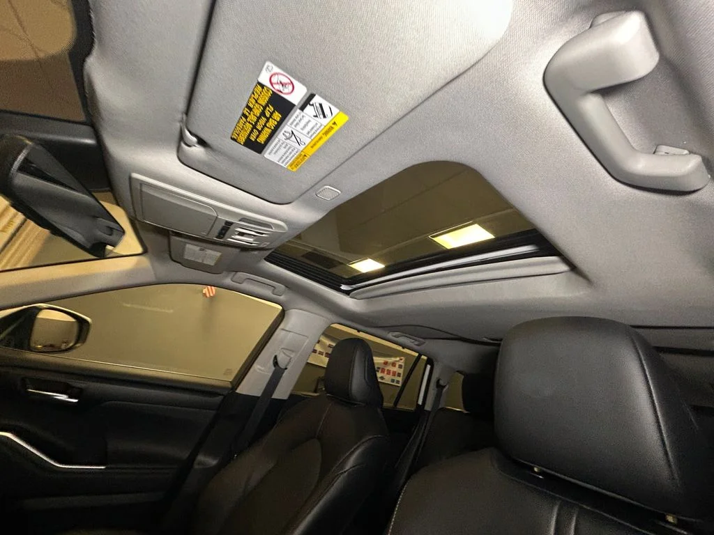 Used 2026 Pearl Toyota XLE image 18