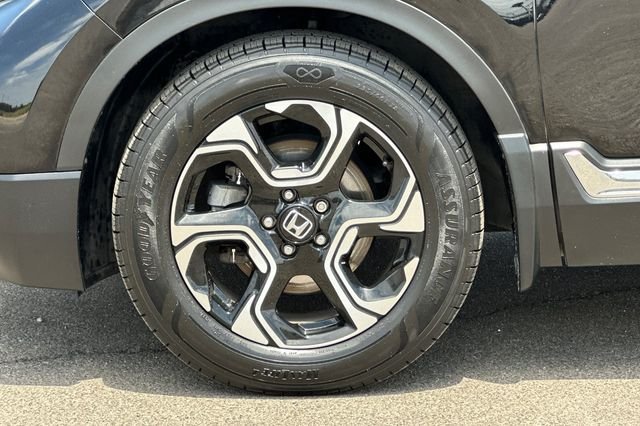Used 2017 Crystal Black Pearl Honda Touring image 30