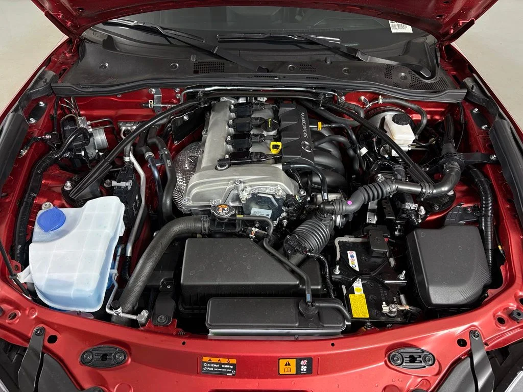 Used 2025 Red Mazda Club image 38