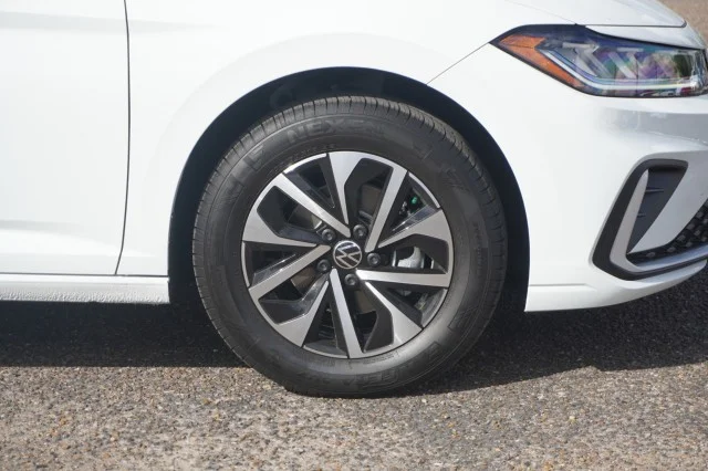 New 2027 WHITE Volkswagen S image 5