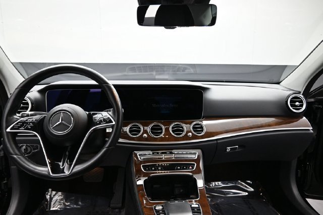 Used 2023  Mercedes-Benz E 350 image 15