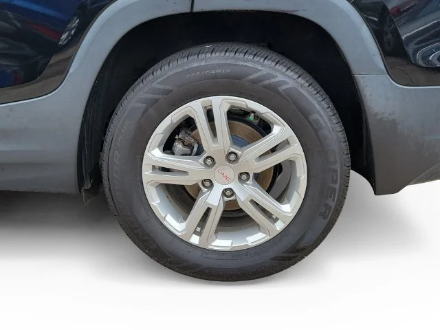 Used 2019 EBONY TWILIGHT METALLIC GMC SLE image 31