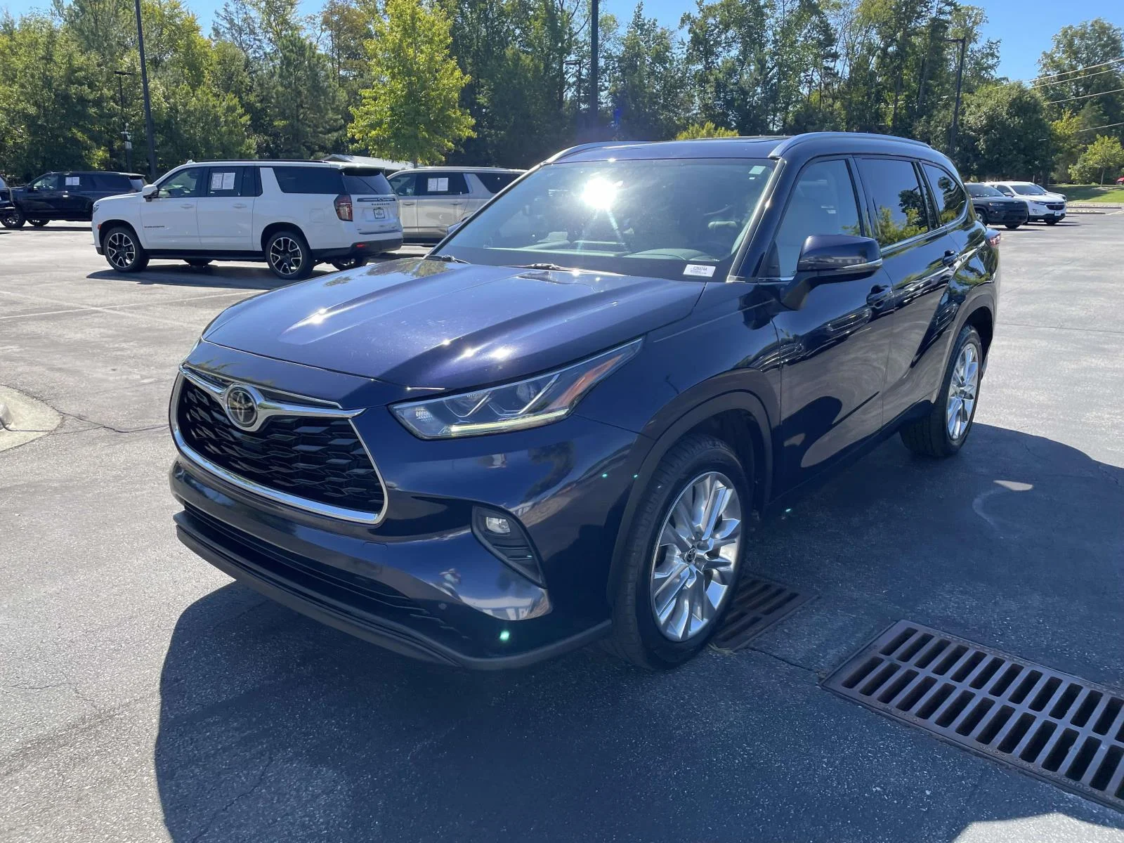Used 2022 Blue Toyota Limited image 3