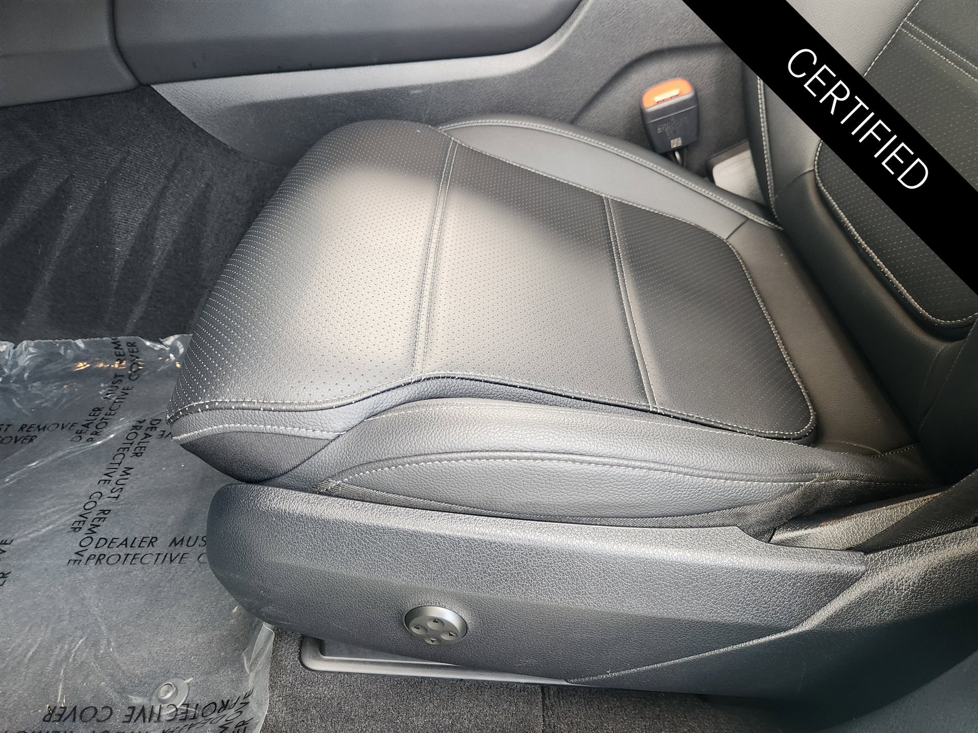 Certified Used 2026 Black Mercedes-Benz GLC 300 image 25