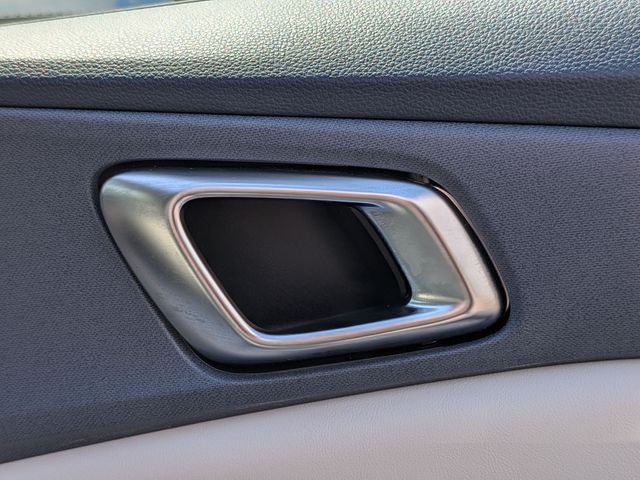 Certified Used 2025 White Kia EX image 34