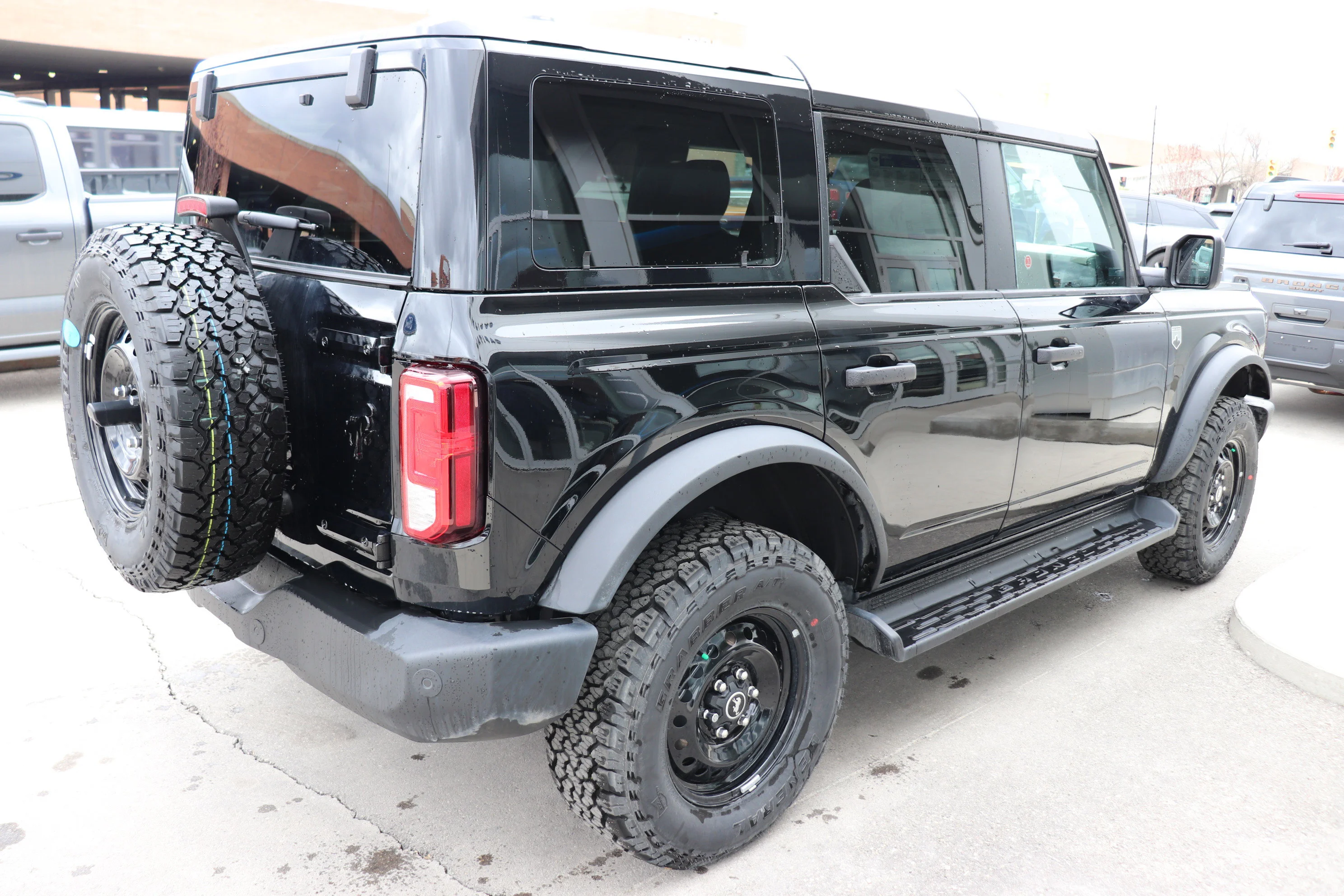 New 2026 SHADOW BLACK Ford Big Bend image 4