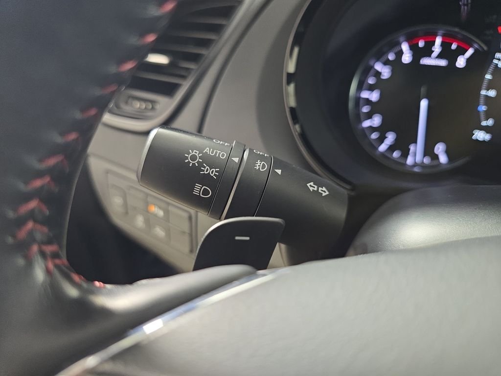 Used 2021 Polymetal Gray Mazda Carbon Edition image 29