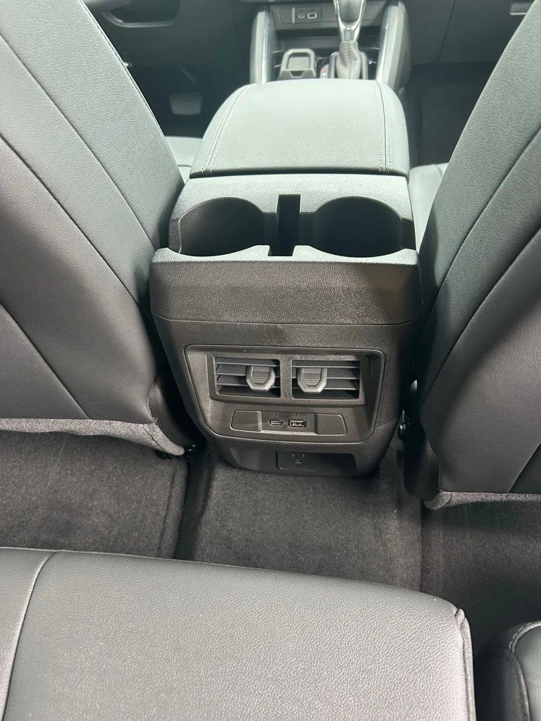 New 2026 White GMC Elevation image 24