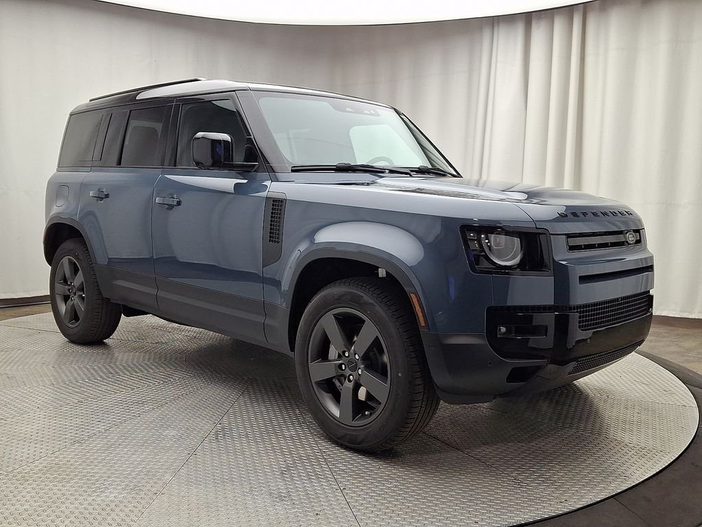 New 2026 Tasman Blue LAND ROVER S image 2