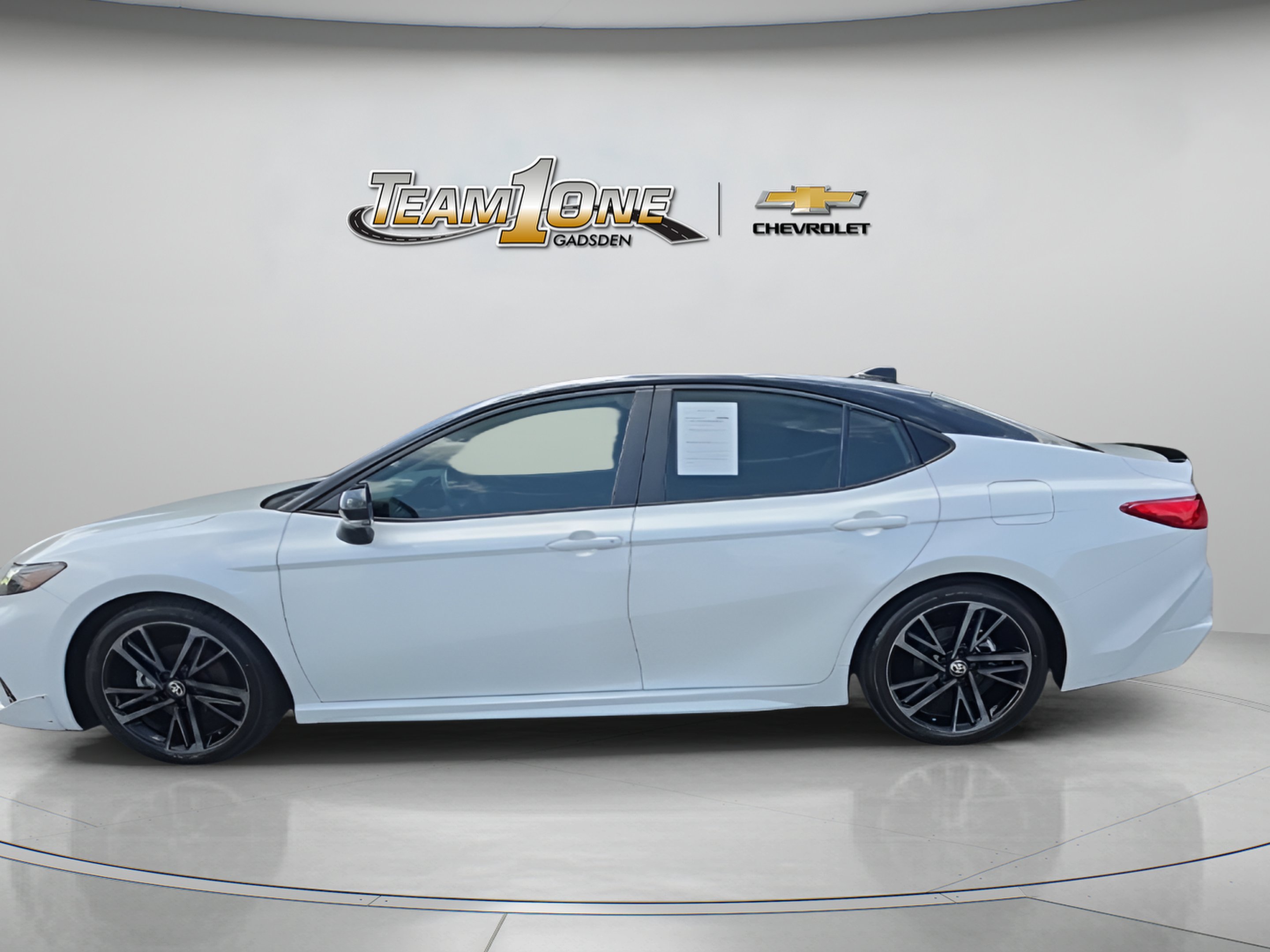 Used 2025 Off-white Toyota XSE image 4