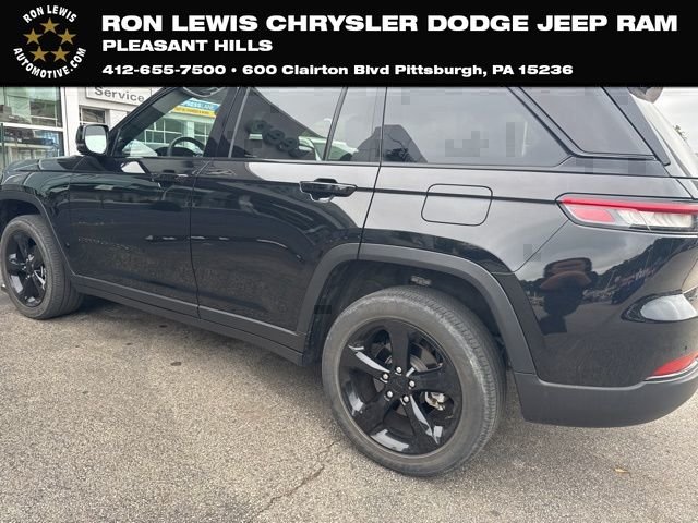 2023 Jeep Grand Cherokee Altitude X 4x4's photo