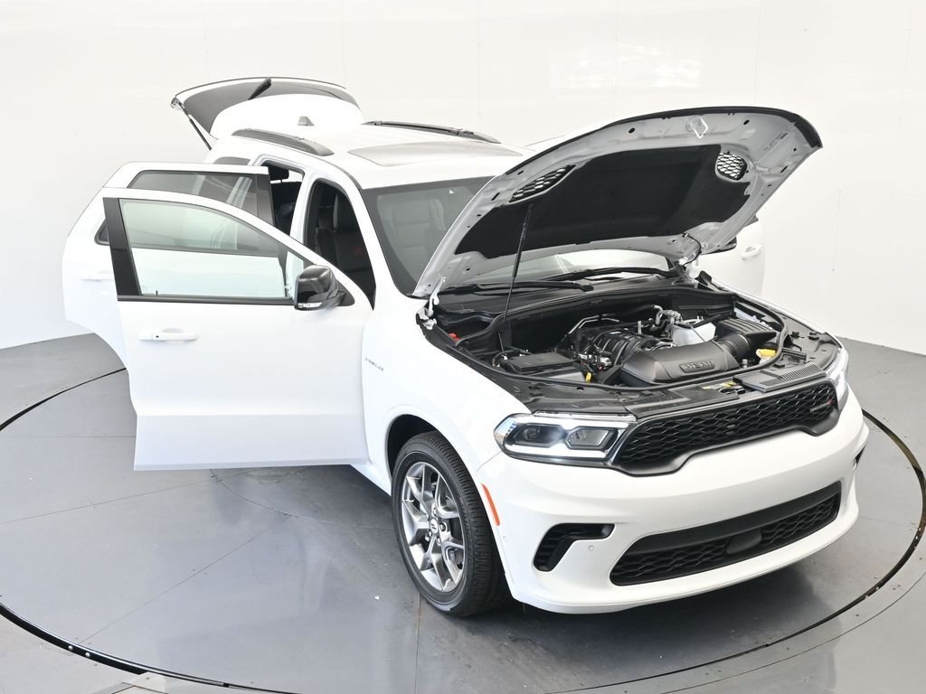 New 2026 White Knuckle Clear-Coat Exterior Paint Dodge GT Plus HEMI V8 image 44