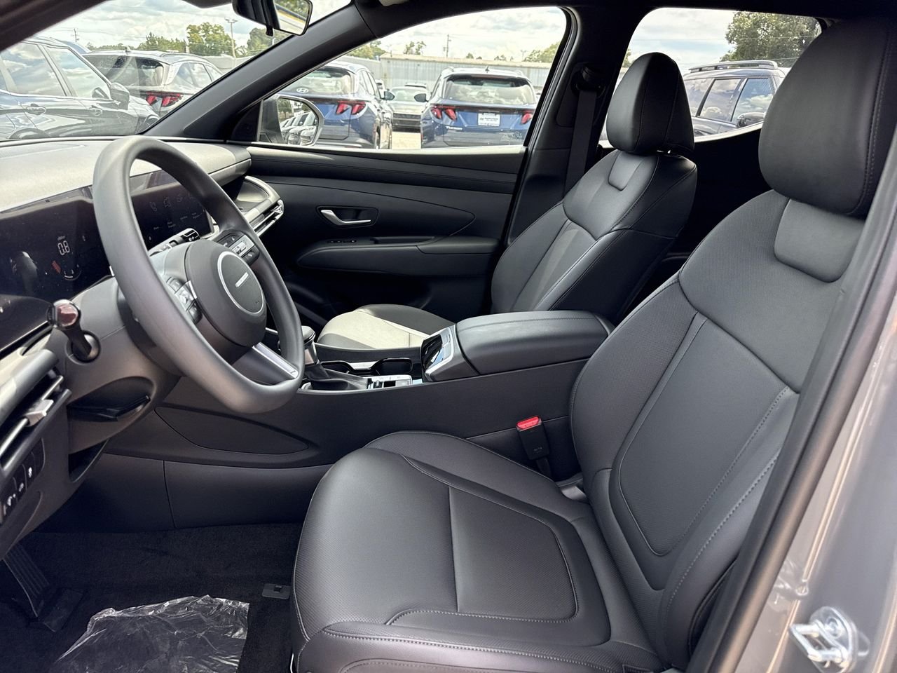 New 2027 Hampton Gray Hyundai SE AWD image 10