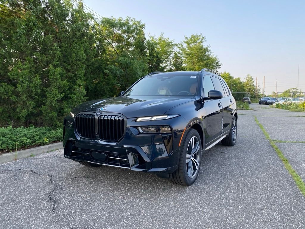 2027 BMW X7