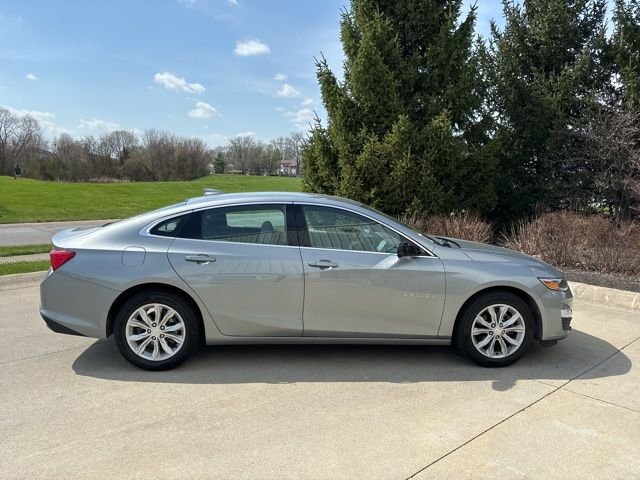 Used 2024 Gray Chevrolet LT image 4