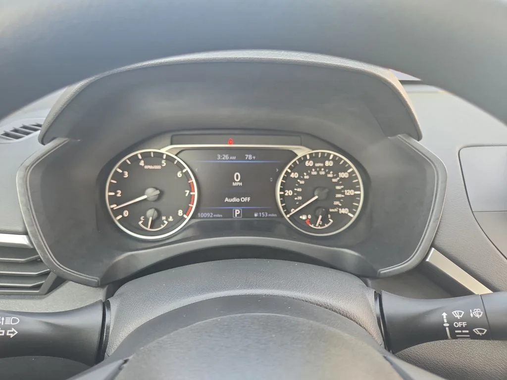 Used 2022 Blue Nissan 2.5 SV image 15