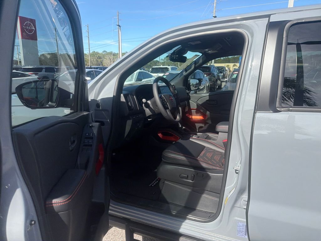 New 2026 Nissan Frontier PRO-4X 4D Crew Cab