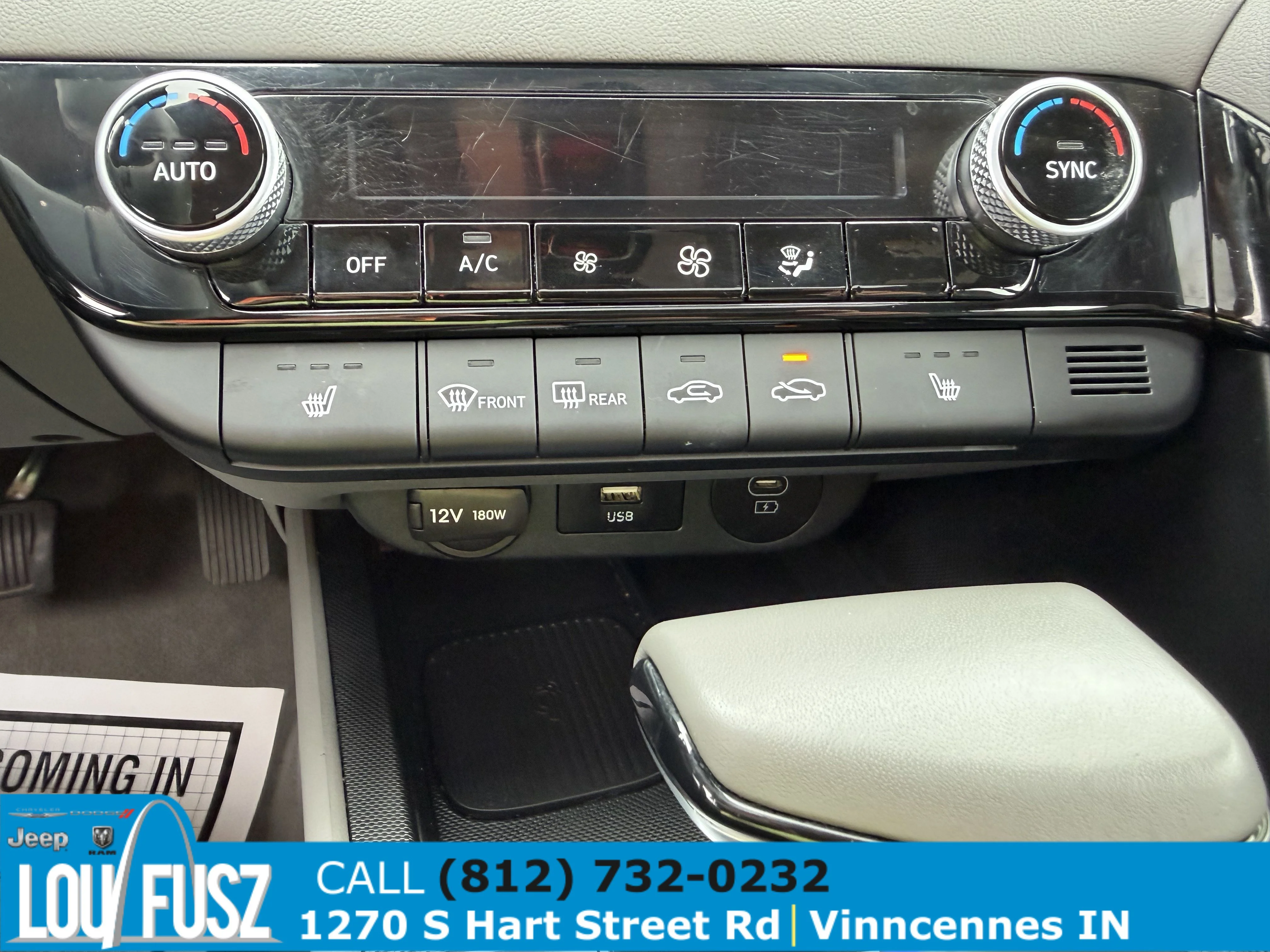 Used 2025 Amazon Gray Hyundai SEL Convenience image 21