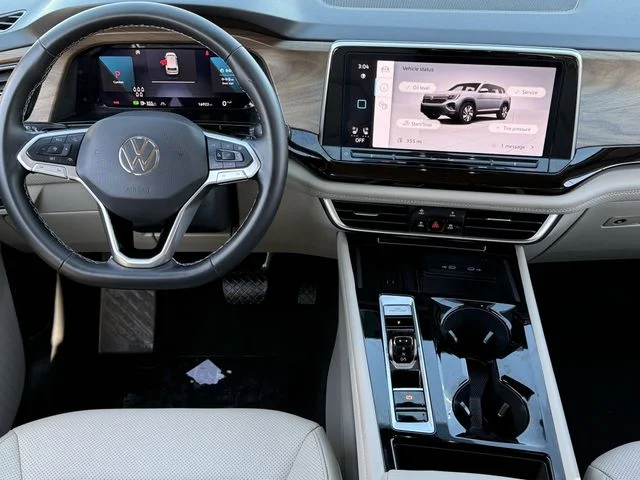 Certified Used 2025 Black Volkswagen 2.0T SE w/Technology image 9