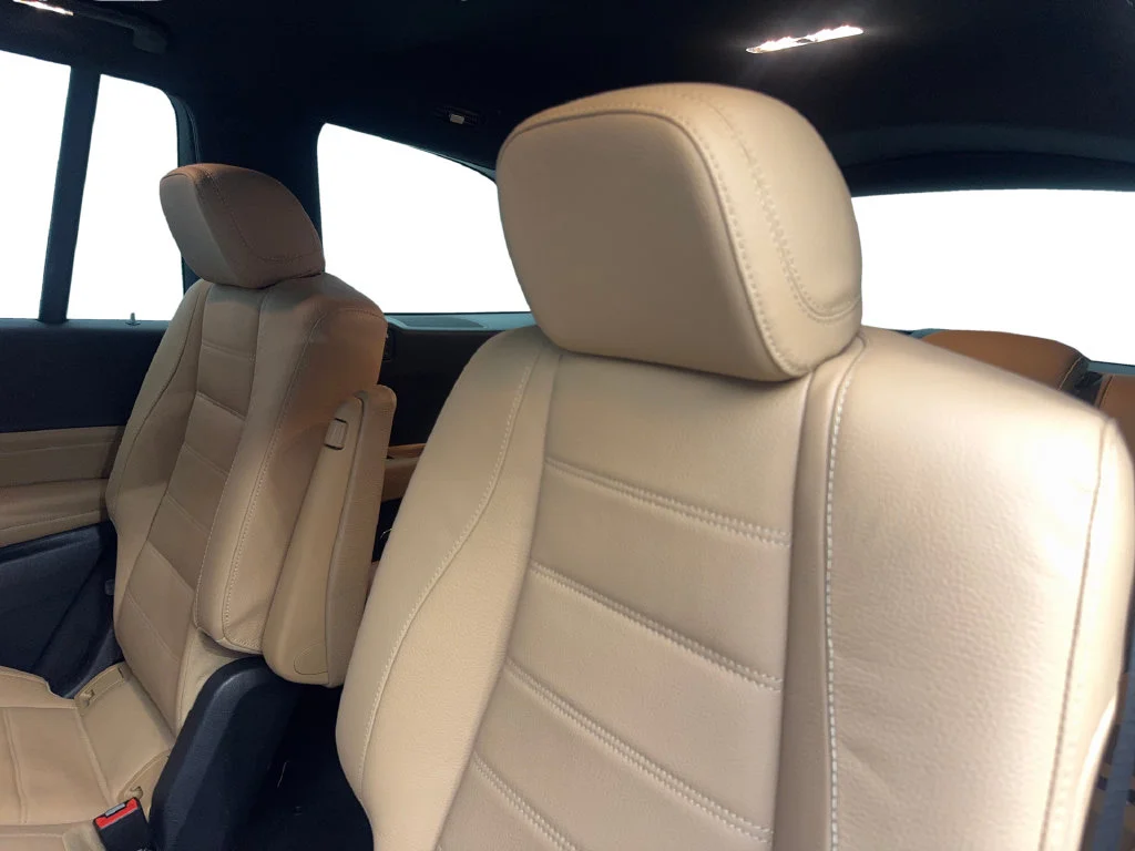 Used 2025 White Mercedes-Benz GLS 450 image 35