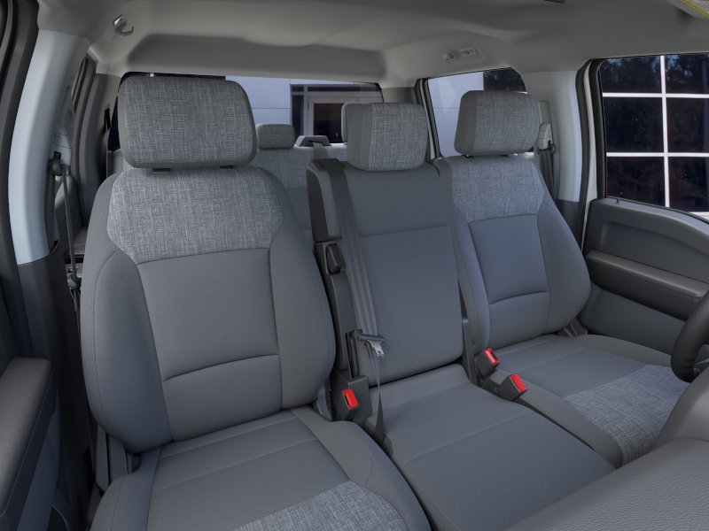 New 2026 Oxford White Ford F-250® XLT image 38