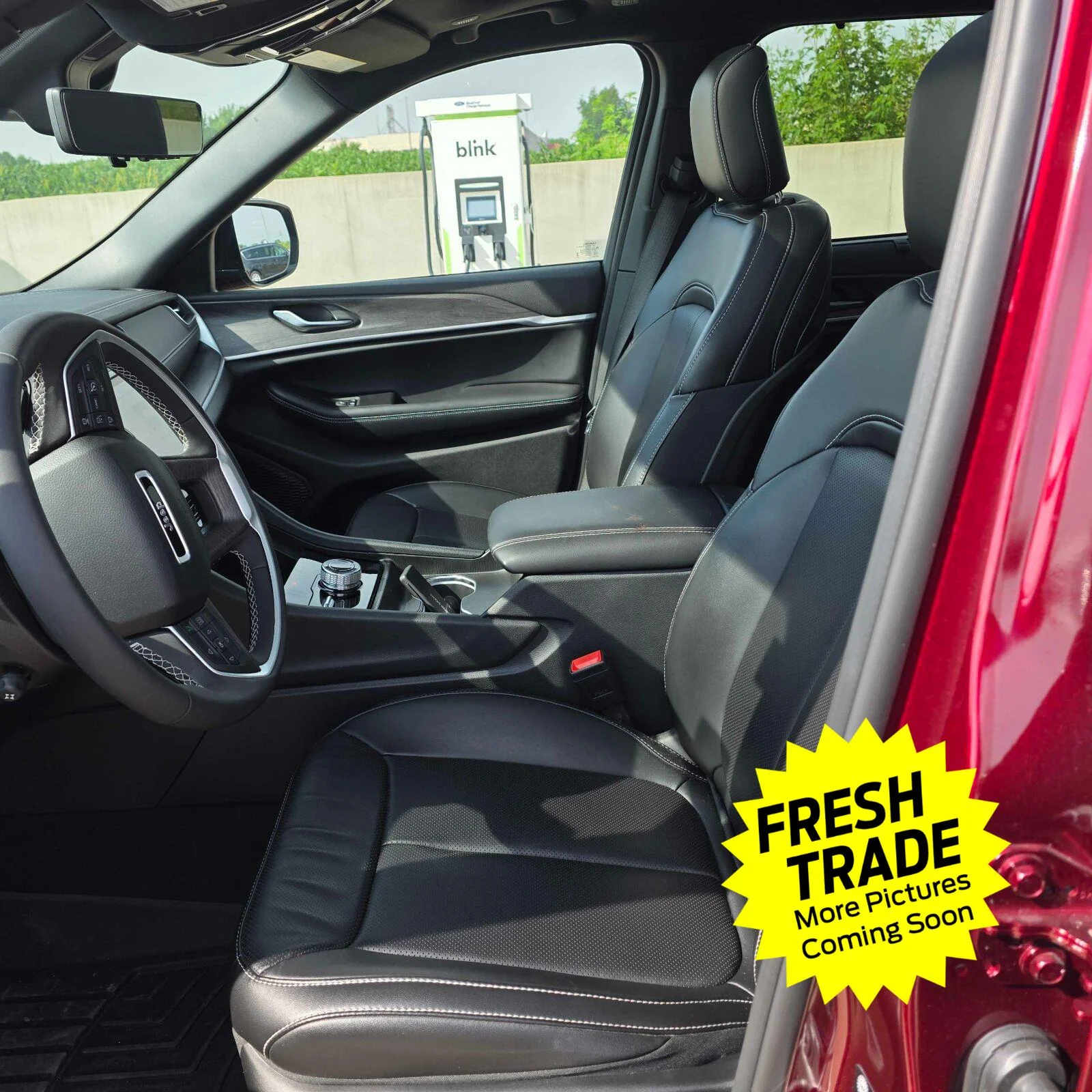 Used 2024 Velvet Red Pearlcoat Jeep Limited image 10